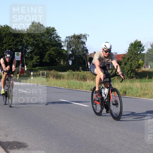 25.08.2024 - Elbe Triathlon Hamburg Fuchs,  Jonas http://msf.ph/oto/6867925 25.08.2024 09:29:51 Radfahren 66, 447, 98, 407, 138, 385, 401, 305 meine-sportfotos.de