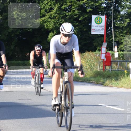 25.08.2024 - Elbe Triathlon Hamburg Fuchs,  Jonas http://msf.ph/oto/6867952 25.08.2024 09:29:53 Radfahren 66, 447, 98, 407, 138, 385, 401, 305 meine-sportfotos.de