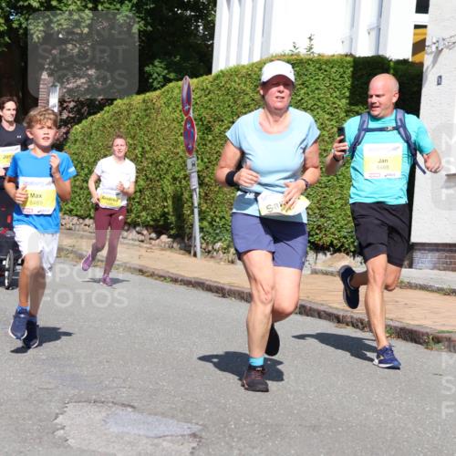 25.08.2024 - 20. Blankeneser Heldenlauf Strokosch-Dieckow http://msf.ph/oto/6867965 25.08.2024 10:29:31 Ziel 6108, 6117, 6260, 6276, 6365, 6366, 6394, 6419, 6461, 6488, 6489, 6495 meine-sportfotos.de