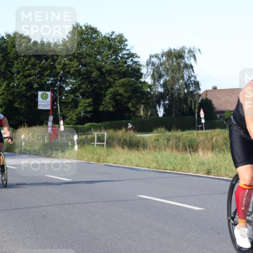 25.08.2024 - Elbe Triathlon Hamburg Fuchs,  Jonas http://msf.ph/oto/6868011 25.08.2024 09:29:56 Radfahren 447, 98, 407, 138, 385, 401, 305, 101 meine-sportfotos.de