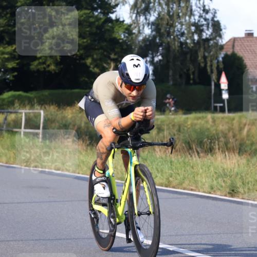 25.08.2024 - Elbe Triathlon Hamburg Fuchs,  Jonas http://msf.ph/oto/6868055 25.08.2024 09:30:01 Radfahren 401, 305, 101, 231, 221 meine-sportfotos.de