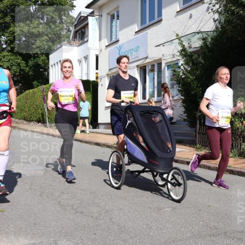 25.08.2024 - 20. Blankeneser Heldenlauf Strokosch-Dieckow http://msf.ph/oto/6868087 25.08.2024 10:29:34 Ziel 6117, 6260, 6276, 6305, 6394, 6419, 6461, 6488, 6489, 6495 meine-sportfotos.de