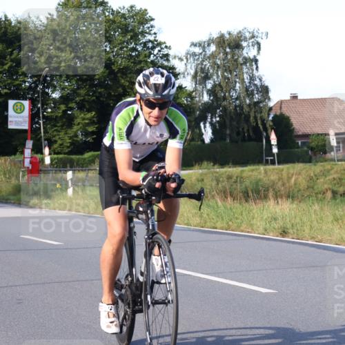 25.08.2024 - Elbe Triathlon Hamburg Fuchs,  Jonas http://msf.ph/oto/6868104 25.08.2024 09:30:08 Radfahren 231, 221, 114 meine-sportfotos.de
