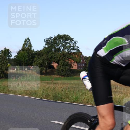 25.08.2024 - Elbe Triathlon Hamburg Fuchs,  Jonas http://msf.ph/oto/6868117 25.08.2024 09:30:08 Radfahren 231, 221, 114 meine-sportfotos.de