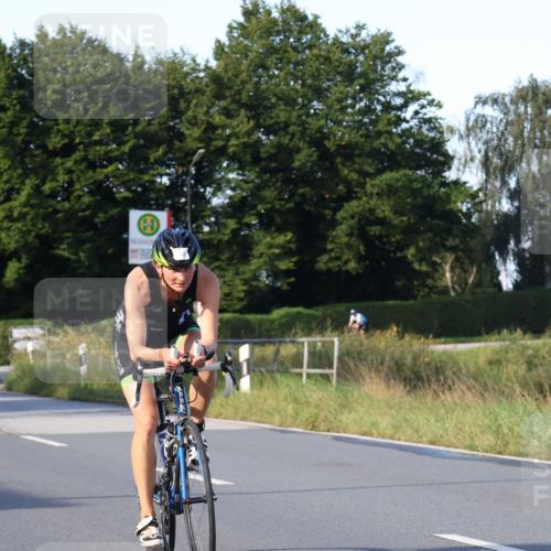 25.08.2024 - Elbe Triathlon Hamburg Fuchs,  Jonas http://msf.ph/oto/6868130 25.08.2024 09:30:11 Radfahren 221, 114, 182, 214, 137 meine-sportfotos.de