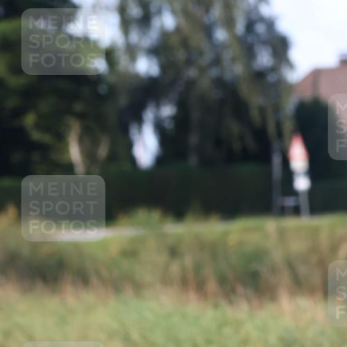 25.08.2024 - Elbe Triathlon Hamburg Fuchs,  Jonas http://msf.ph/oto/6868178 25.08.2024 09:30:15 Radfahren 114, 182, 214, 137 meine-sportfotos.de