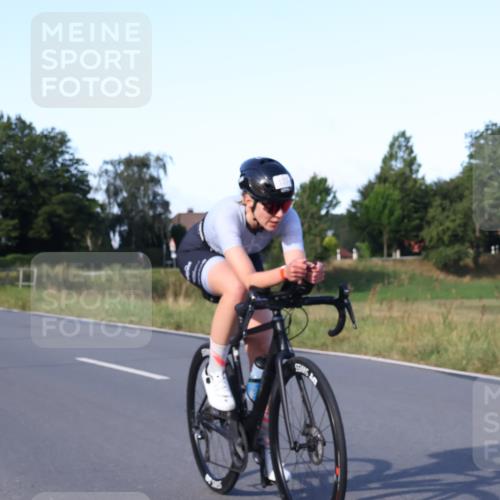 25.08.2024 - Elbe Triathlon Hamburg Fuchs,  Jonas http://msf.ph/oto/6868205 25.08.2024 09:30:17 Radfahren 114, 182, 214, 137, 286, 249 meine-sportfotos.de