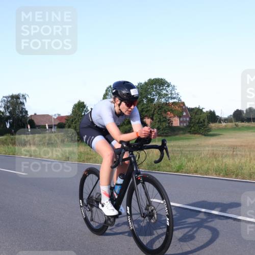 25.08.2024 - Elbe Triathlon Hamburg Fuchs,  Jonas http://msf.ph/oto/6868210 25.08.2024 09:30:17 Radfahren 114, 182, 214, 137, 286, 249 meine-sportfotos.de