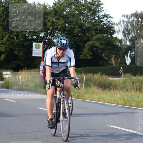 25.08.2024 - Elbe Triathlon Hamburg Fuchs,  Jonas http://msf.ph/oto/6868231 25.08.2024 09:30:22 Radfahren 214, 137, 286, 249, 361 meine-sportfotos.de
