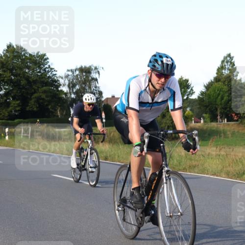 25.08.2024 - Elbe Triathlon Hamburg Fuchs,  Jonas http://msf.ph/oto/6868247 25.08.2024 09:30:23 Radfahren 137, 286, 249, 361 meine-sportfotos.de