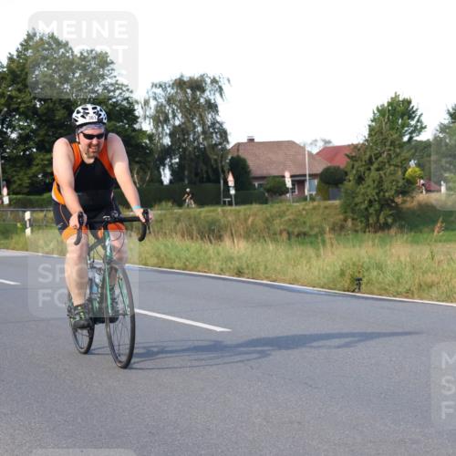 25.08.2024 - Elbe Triathlon Hamburg Fuchs,  Jonas http://msf.ph/oto/6868291 25.08.2024 09:30:26 Radfahren 286, 249, 361, 170, 330 meine-sportfotos.de