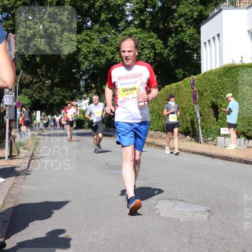 25.08.2024 - 20. Blankeneser Heldenlauf Strokosch-Dieckow http://msf.ph/oto/6868346 25.08.2024 10:29:45 Ziel 6046, 6137, 6219, 6263, 6305, 6398, 6461 meine-sportfotos.de