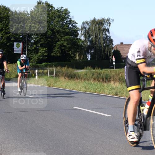 25.08.2024 - Elbe Triathlon Hamburg Fuchs,  Jonas http://msf.ph/oto/6868429 25.08.2024 09:30:41 Radfahren 88, 250, 70, 44, 304, 362 meine-sportfotos.de