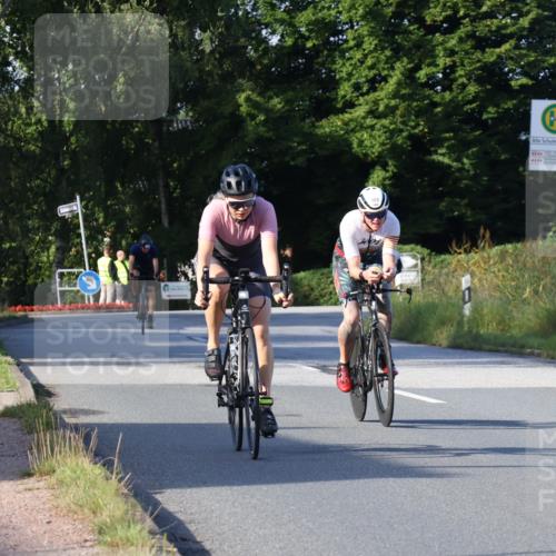 25.08.2024 - Elbe Triathlon Hamburg Fuchs,  Jonas http://msf.ph/oto/6868505 25.08.2024 09:30:56 Radfahren 438, 383, 145, 400 meine-sportfotos.de