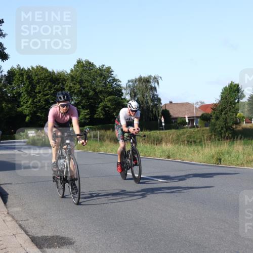 25.08.2024 - Elbe Triathlon Hamburg Fuchs,  Jonas http://msf.ph/oto/6868537 25.08.2024 09:30:57 Radfahren 438, 383, 145, 400, 254 meine-sportfotos.de