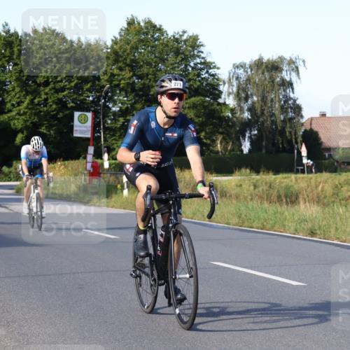 25.08.2024 - Elbe Triathlon Hamburg Fuchs,  Jonas http://msf.ph/oto/6868608 25.08.2024 09:31:05 Radfahren 400, 254, 271, 67, 113, 136, 187, 257, 302 meine-sportfotos.de