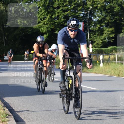 25.08.2024 - Elbe Triathlon Hamburg Fuchs,  Jonas http://msf.ph/oto/6868710 25.08.2024 09:31:14 Radfahren 136, 187, 257, 302, 307, 312, 482, 243 meine-sportfotos.de