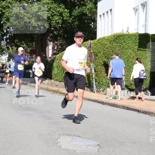 25.08.2024 - 20. Blankeneser Heldenlauf Strokosch-Dieckow http://msf.ph/oto/6868780 25.08.2024 10:30:08 Ziel 6055, 6058, 6134, 6239, 6344, 6345, 6421 meine-sportfotos.de