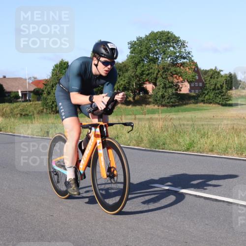 25.08.2024 - Elbe Triathlon Hamburg Fuchs,  Jonas http://msf.ph/oto/6868784 25.08.2024 09:31:19 Radfahren 307, 312, 482, 243, 72, 277 meine-sportfotos.de