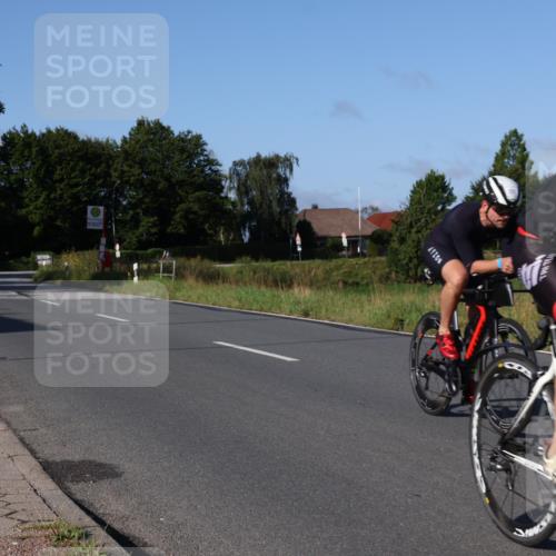 25.08.2024 - Elbe Triathlon Hamburg Fuchs,  Jonas http://msf.ph/oto/6868878 25.08.2024 09:31:28 Radfahren 277, 125, 351, 223, 242 meine-sportfotos.de