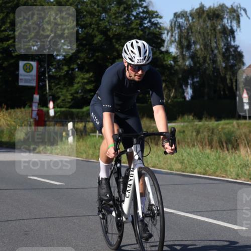 25.08.2024 - Elbe Triathlon Hamburg Fuchs,  Jonas http://msf.ph/oto/6868895 25.08.2024 09:31:30 Radfahren 277, 125, 351, 223, 242 meine-sportfotos.de