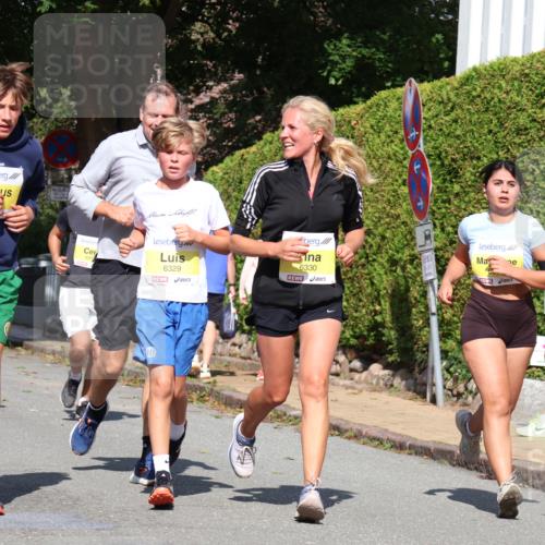25.08.2024 - 20. Blankeneser Heldenlauf Strokosch-Dieckow http://msf.ph/oto/6868920 25.08.2024 10:30:17 Ziel 6055, 6058, 6087, 6095, 6239, 6259, 6326, 6327, 6328, 6329, 6330, 6342, 6344, 6345, 6352, 6353, 6497 meine-sportfotos.de