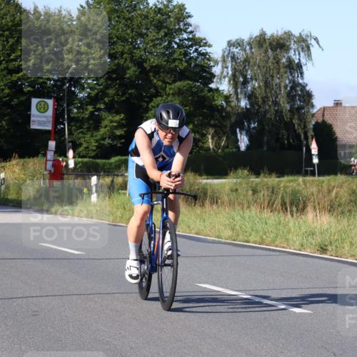 25.08.2024 - Elbe Triathlon Hamburg Fuchs,  Jonas http://msf.ph/oto/6868959 25.08.2024 09:31:37 Radfahren 242, 173, 176, 200, 373 meine-sportfotos.de