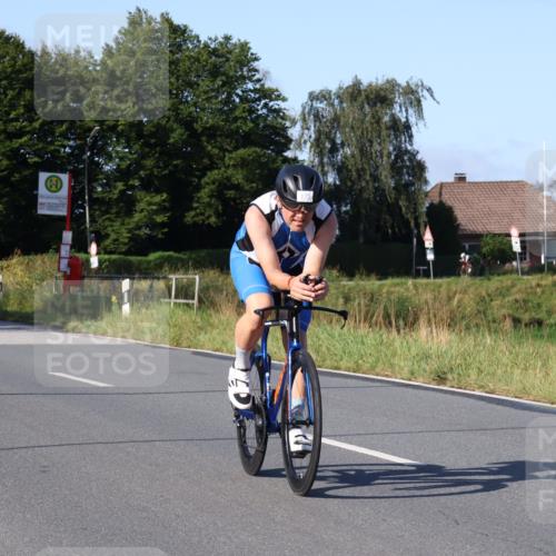 25.08.2024 - Elbe Triathlon Hamburg Fuchs,  Jonas http://msf.ph/oto/6868964 25.08.2024 09:31:37 Radfahren 242, 173, 176, 200, 373 meine-sportfotos.de