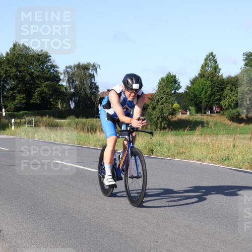 25.08.2024 - Elbe Triathlon Hamburg Fuchs,  Jonas http://msf.ph/oto/6868970 25.08.2024 09:31:38 Radfahren 242, 173, 176, 200, 373 meine-sportfotos.de
