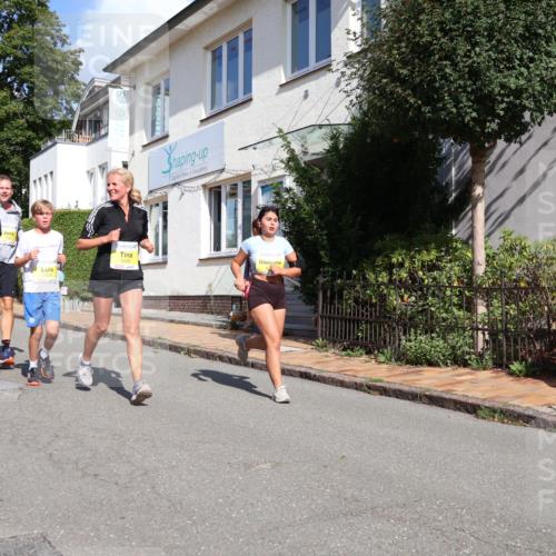 25.08.2024 - 20. Blankeneser Heldenlauf Strokosch-Dieckow http://msf.ph/oto/6868978 25.08.2024 10:30:19 Ziel 6055, 6058, 6087, 6095, 6163, 6259, 6326, 6327, 6328, 6329, 6330, 6342, 6344, 6345, 6352, 6353, 6497 meine-sportfotos.de