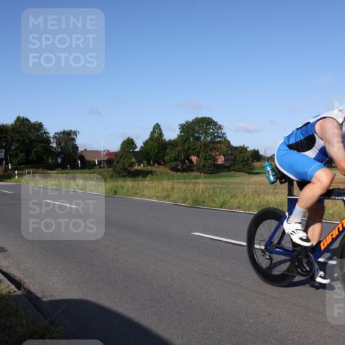 25.08.2024 - Elbe Triathlon Hamburg Fuchs,  Jonas http://msf.ph/oto/6868984 25.08.2024 09:31:38 Radfahren 242, 173, 176, 200, 373 meine-sportfotos.de