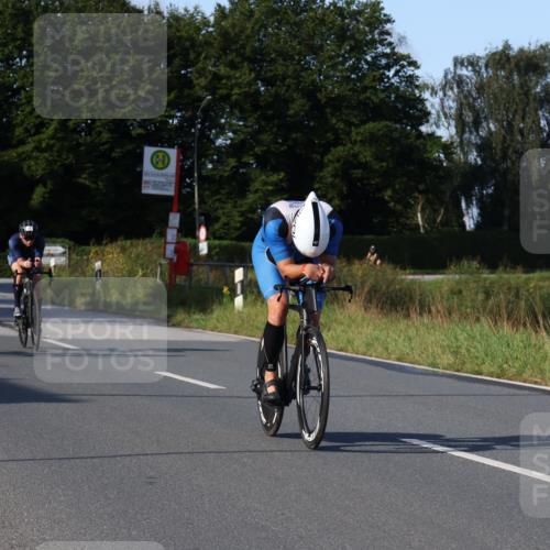 25.08.2024 - Elbe Triathlon Hamburg Fuchs,  Jonas http://msf.ph/oto/6869003 25.08.2024 09:31:41 Radfahren 173, 176, 200, 373, 397, 219, 350 meine-sportfotos.de