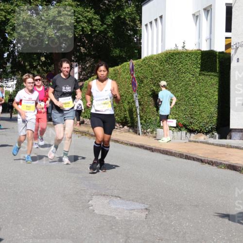 25.08.2024 - 20. Blankeneser Heldenlauf Strokosch-Dieckow http://msf.ph/oto/6869023 25.08.2024 10:30:22 Ziel 6058, 6087, 6095, 6163, 6259, 6326, 6327, 6328, 6329, 6330, 6342, 6352, 6353, 6444, 6497 meine-sportfotos.de