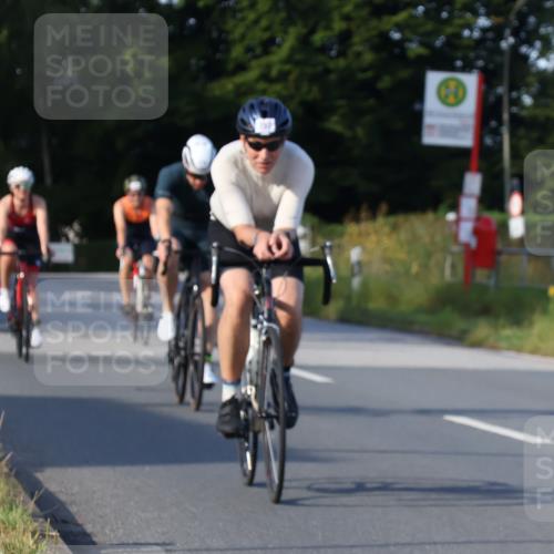 25.08.2024 - Elbe Triathlon Hamburg Fuchs,  Jonas http://msf.ph/oto/6869049 25.08.2024 09:31:45 Radfahren 176, 200, 373, 397, 219, 350, 124, 147, 133 meine-sportfotos.de