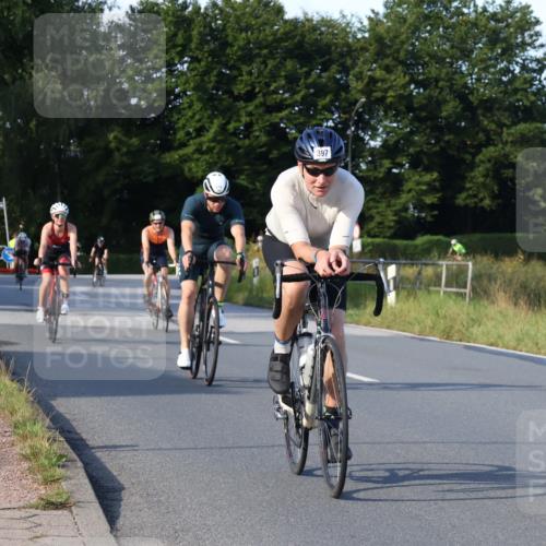25.08.2024 - Elbe Triathlon Hamburg Fuchs,  Jonas http://msf.ph/oto/6869059 25.08.2024 09:31:45 Radfahren 176, 200, 373, 397, 219, 350, 124, 147, 133 meine-sportfotos.de