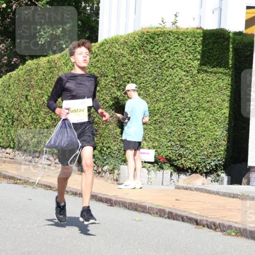 25.08.2024 - 20. Blankeneser Heldenlauf Strokosch-Dieckow http://msf.ph/oto/6869155 25.08.2024 10:30:31 Ziel 6095, 6130, 6163, 6349, 6438, 6444, 6474 meine-sportfotos.de