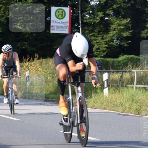 25.08.2024 - Elbe Triathlon Hamburg Fuchs,  Jonas http://msf.ph/oto/6869206 25.08.2024 09:32:00 Radfahren 175, 321, 356, 139, 396, 229, 423, 206, 345 meine-sportfotos.de