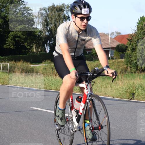 25.08.2024 - Elbe Triathlon Hamburg Fuchs,  Jonas http://msf.ph/oto/6869263 25.08.2024 09:32:05 Radfahren 396, 229, 423, 206, 345, 391 meine-sportfotos.de