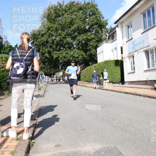 25.08.2024 - 20. Blankeneser Heldenlauf Strokosch-Dieckow http://msf.ph/oto/6869335 25.08.2024 10:30:44 Ziel 6315, 6339, 6474, 6516 meine-sportfotos.de