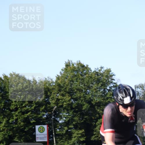 25.08.2024 - Elbe Triathlon Hamburg Fuchs,  Jonas http://msf.ph/oto/6869345 25.08.2024 09:32:15 Radfahren 59, 73, 99, 339, 107 meine-sportfotos.de