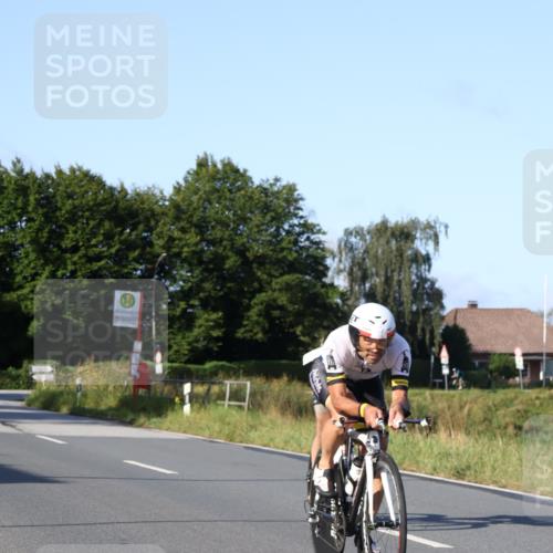 25.08.2024 - Elbe Triathlon Hamburg Fuchs,  Jonas http://msf.ph/oto/6869369 25.08.2024 09:32:18 Radfahren 59, 73, 99, 339, 107, 366 meine-sportfotos.de