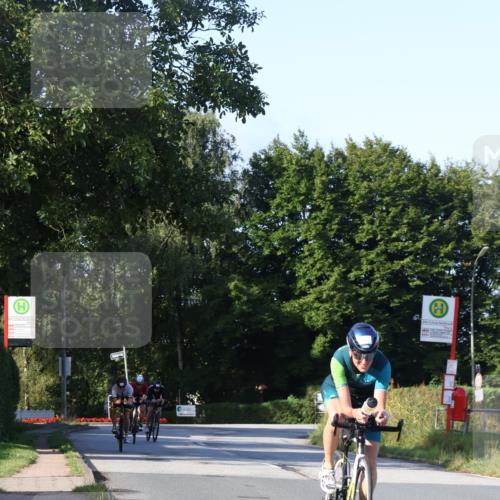 25.08.2024 - Elbe Triathlon Hamburg Fuchs,  Jonas http://msf.ph/oto/6869465 25.08.2024 09:32:30 Radfahren 366, 127, 118, 164, 445 meine-sportfotos.de