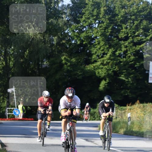 25.08.2024 - Elbe Triathlon Hamburg Fuchs,  Jonas http://msf.ph/oto/6869468 25.08.2024 09:32:33 Radfahren 127, 118, 164, 445 meine-sportfotos.de