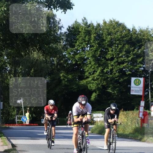 25.08.2024 - Elbe Triathlon Hamburg Fuchs,  Jonas http://msf.ph/oto/6869476 25.08.2024 09:32:33 Radfahren 127, 118, 164, 445 meine-sportfotos.de