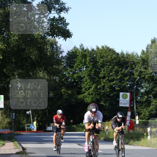 25.08.2024 - Elbe Triathlon Hamburg Fuchs,  Jonas http://msf.ph/oto/6869488 25.08.2024 09:32:34 Radfahren 127, 118, 164, 445 meine-sportfotos.de