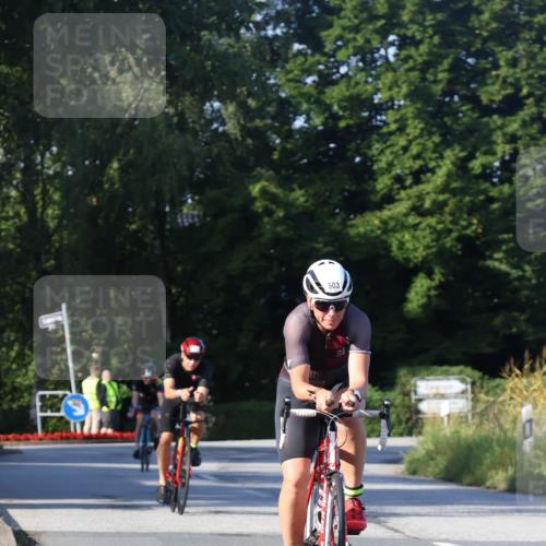 25.08.2024 - Elbe Triathlon Hamburg Fuchs,  Jonas http://msf.ph/oto/6869521 25.08.2024 09:32:40 Radfahren 118, 164, 445, 441, 177 meine-sportfotos.de