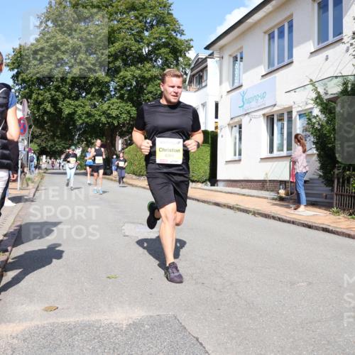 25.08.2024 - 20. Blankeneser Heldenlauf Strokosch-Dieckow http://msf.ph/oto/6869584 25.08.2024 10:30:56 Ziel 6271, 6290, 6364, 6400, 6401 meine-sportfotos.de