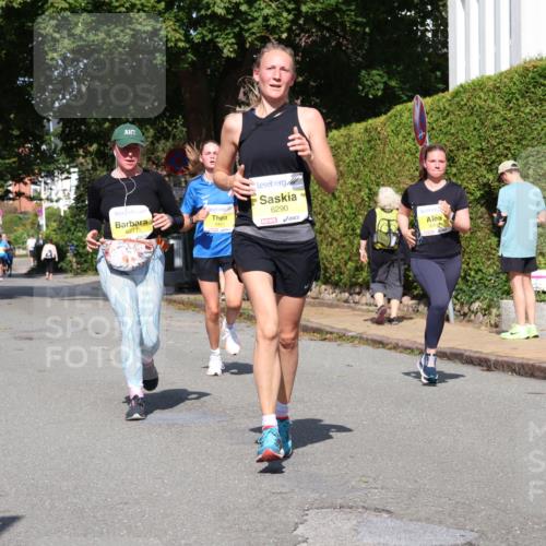 25.08.2024 - 20. Blankeneser Heldenlauf Strokosch-Dieckow http://msf.ph/oto/6869615 25.08.2024 10:30:57 Ziel 6271, 6290, 6364, 6400, 6401 meine-sportfotos.de