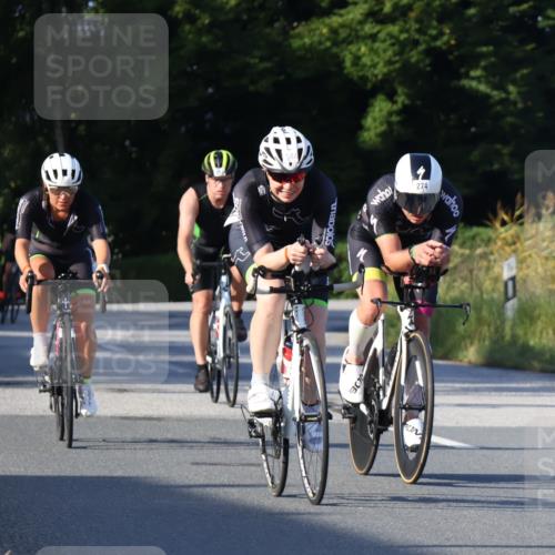 25.08.2024 - Elbe Triathlon Hamburg Fuchs,  Jonas http://msf.ph/oto/6869636 25.08.2024 09:32:52 Radfahren 274, 144, 146, 393 meine-sportfotos.de
