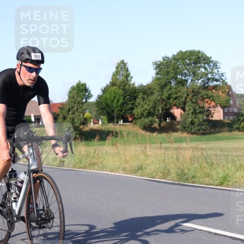 25.08.2024 - Elbe Triathlon Hamburg Fuchs,  Jonas http://msf.ph/oto/6869723 25.08.2024 09:33:00 Radfahren 144, 146, 393, 382 meine-sportfotos.de